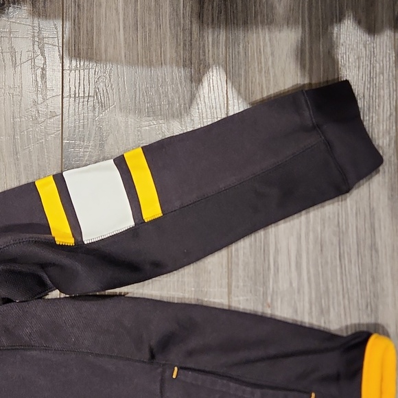 NHL Reebok Face Off Collection Boston Bruins Boys sz L (14/16) Sweatshirt - Picture 4 of 9